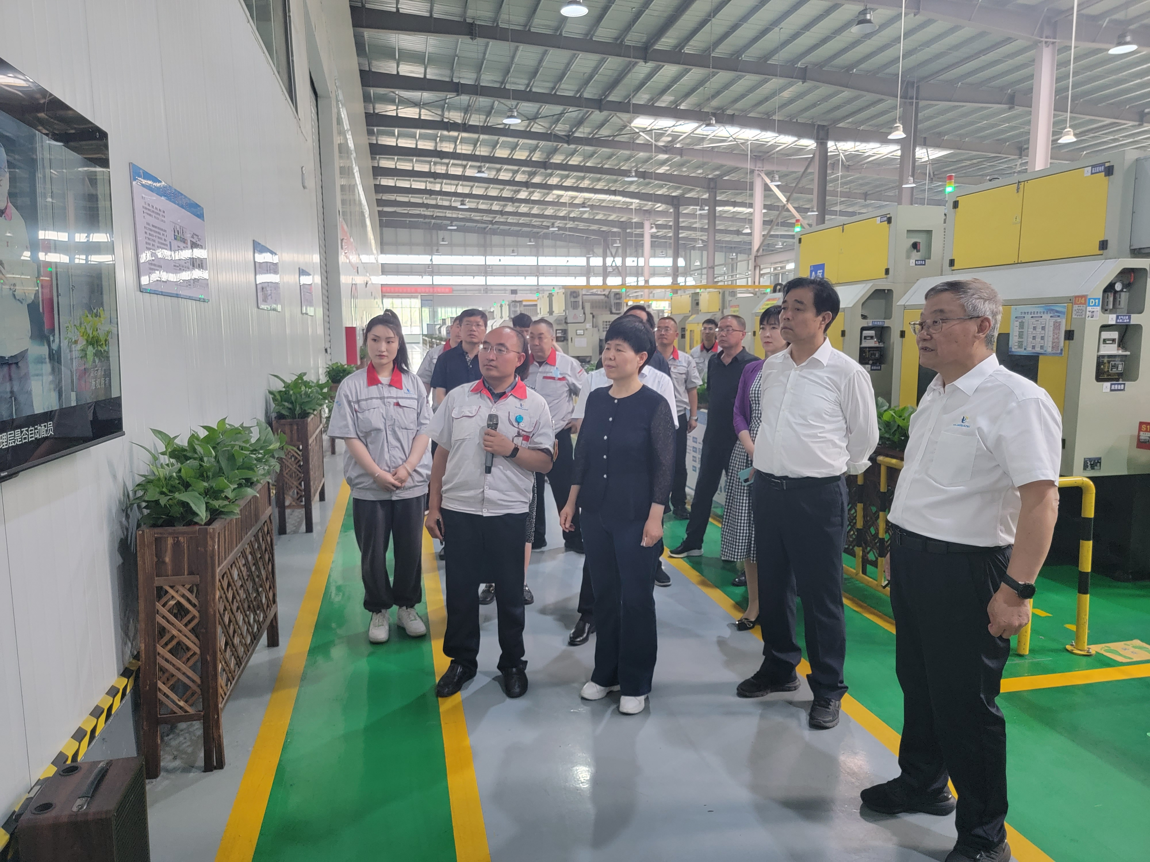 省工商联主席景普秋深入胜天国际集团走访调研